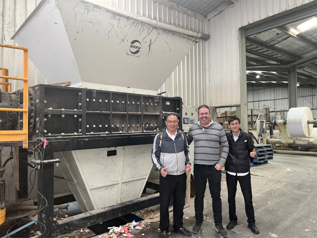 E-waste crushing and recycling application with shredding and separation equipment