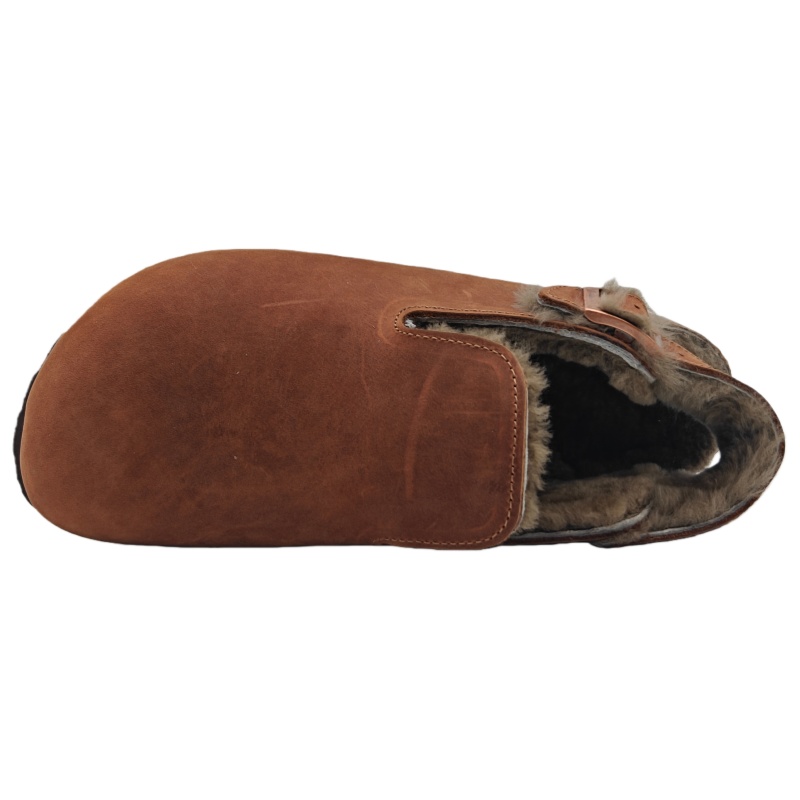 Ergonomic winter clog with suede upper - full profile