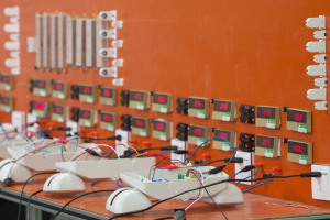 1Laboratory Workbench 