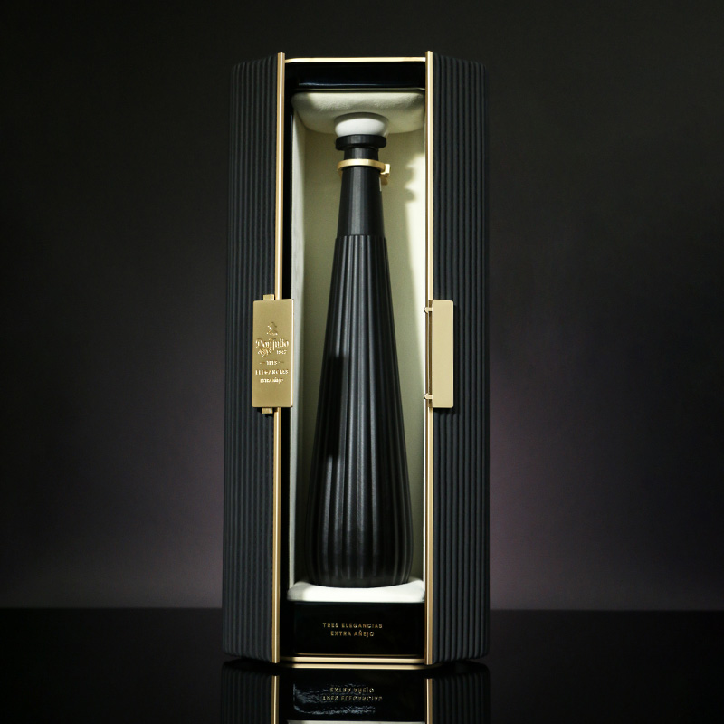 Custom Engineered Magnetic Closure Rigid Box