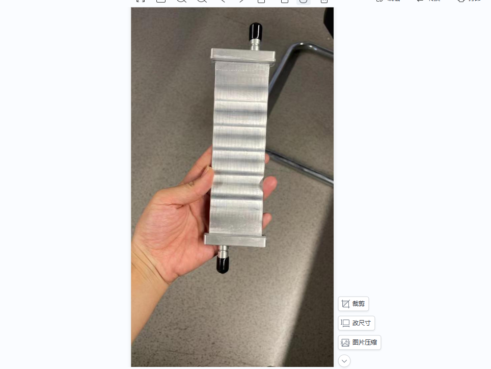 Aluminum cooling tube used in a liquid cooling plate circuit for EV batteries