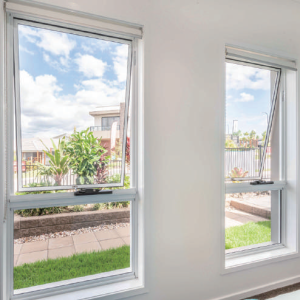EDUCE 102 Series Awning Window detail