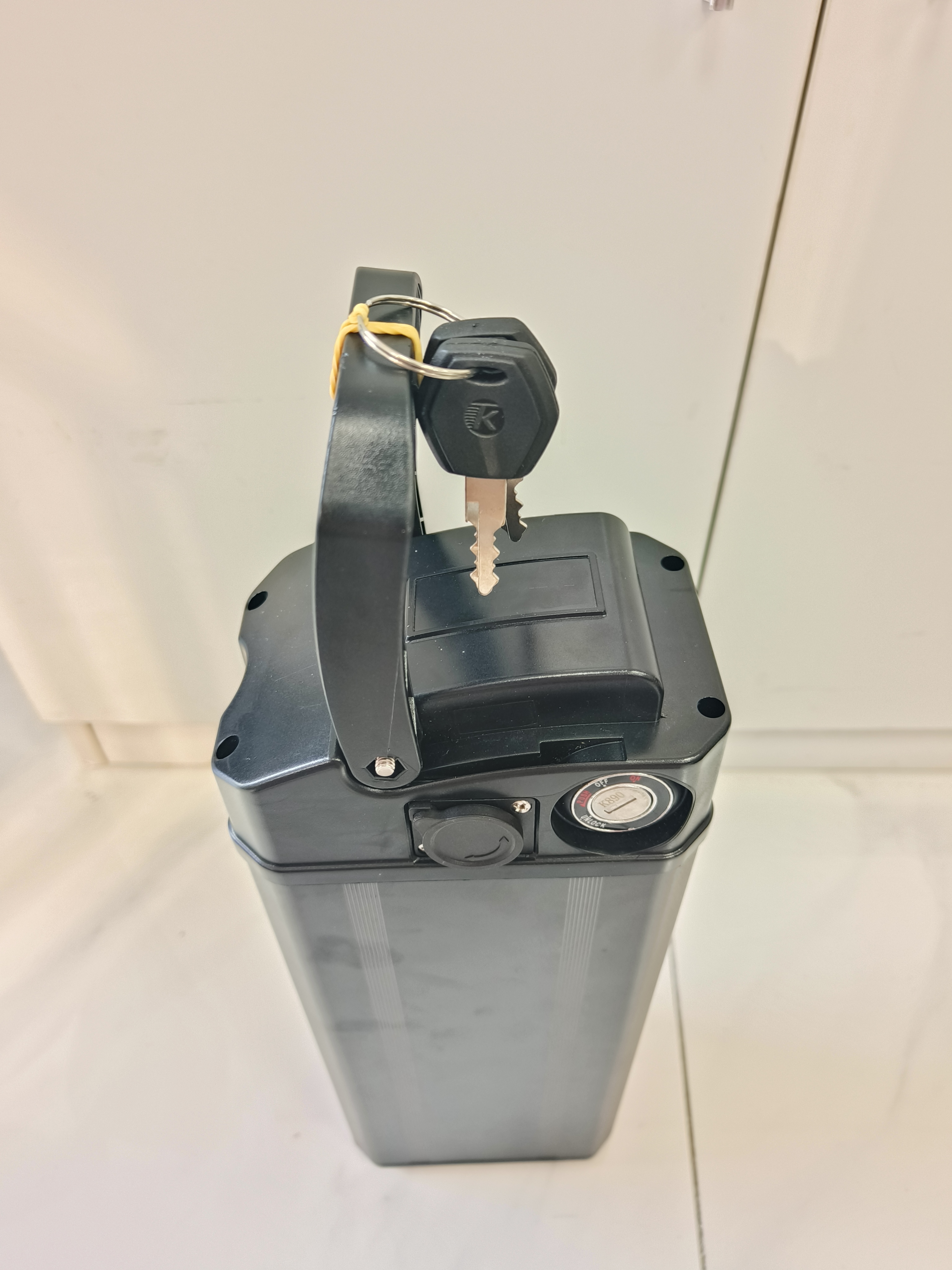 HCC light electric vehicle battery