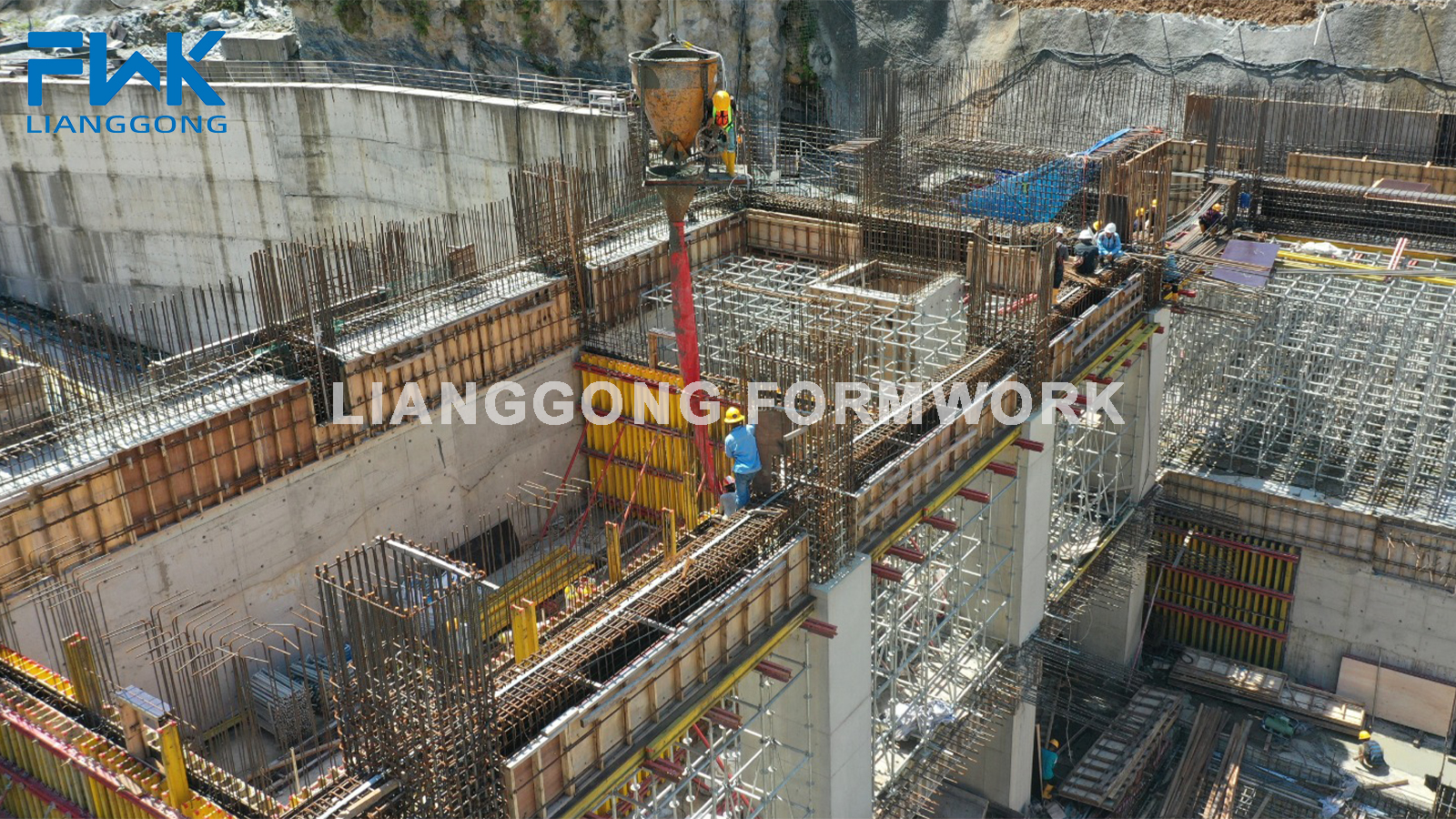 H20 timber beam formwork system on dam wall and structural concrete works in Indonesia