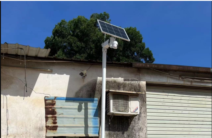 40W35AH 4G solar CCTV camera front view