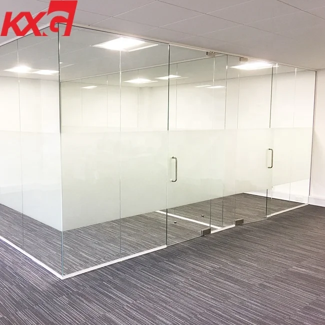 Semi-frosted glass partition example