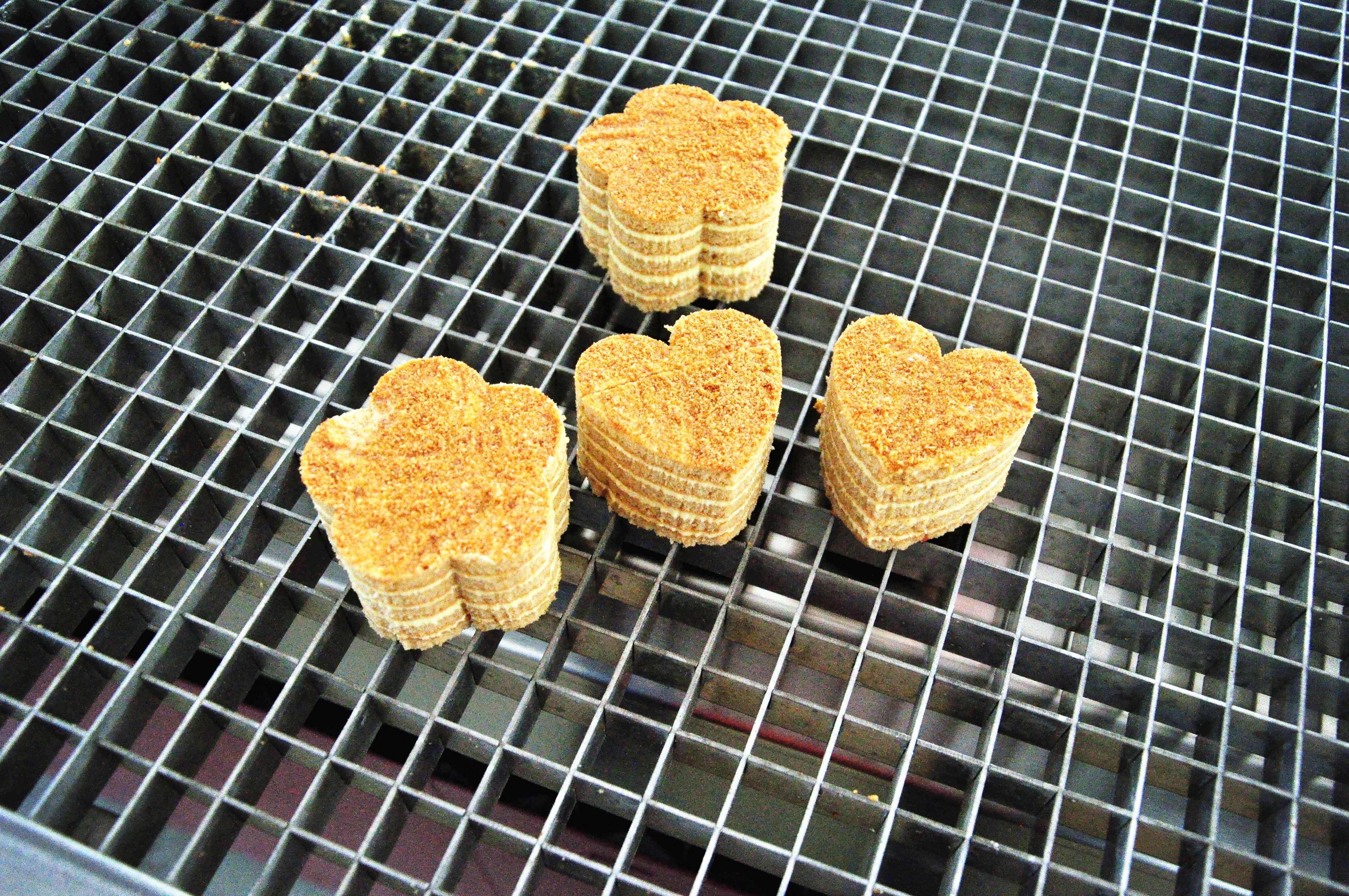 Food cutting application of a cold waterjet process in a processing facility