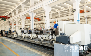 CNC horizontal lathe1