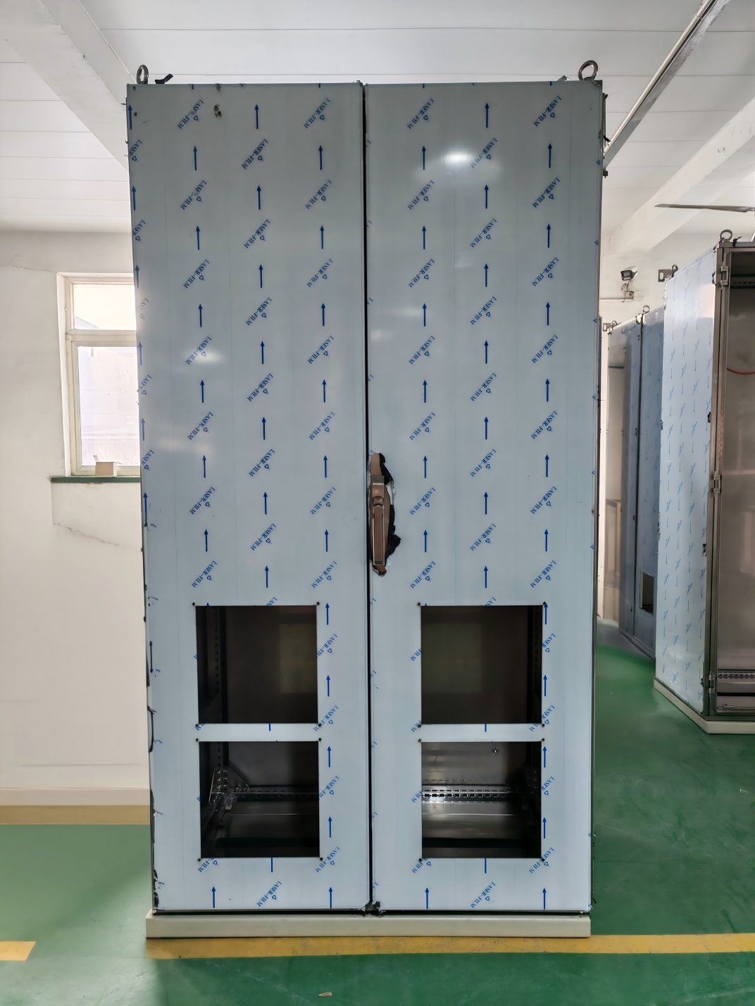 Stainless Steel Floor Standing Enclosure
