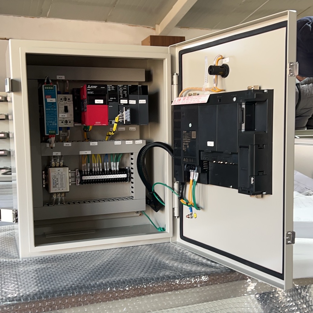 Custom wall-mounted electrical control box with IP65 EPDM sealed enclosure