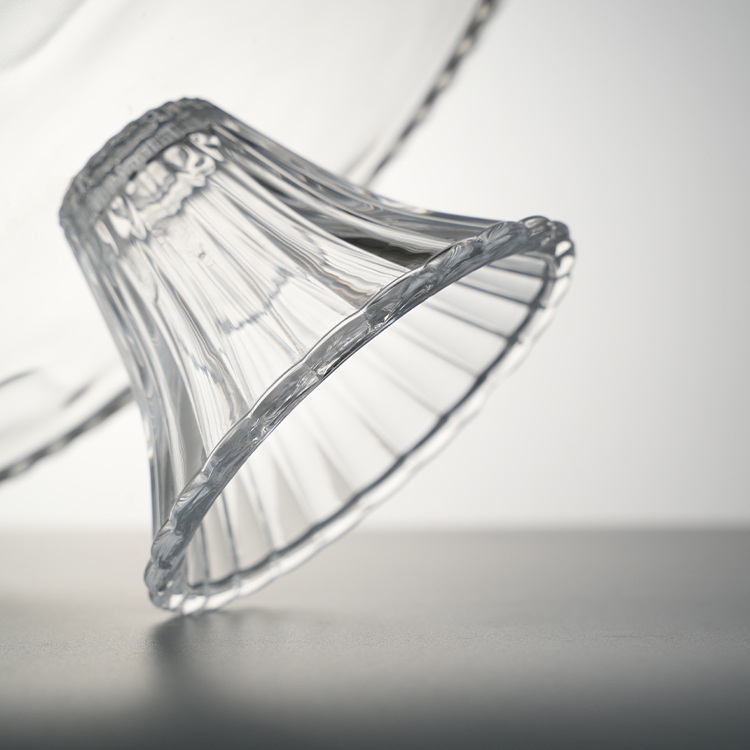 glass cake stand