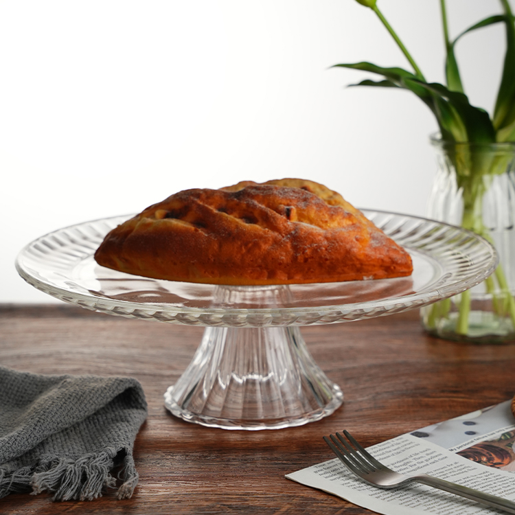 glass cake stand
