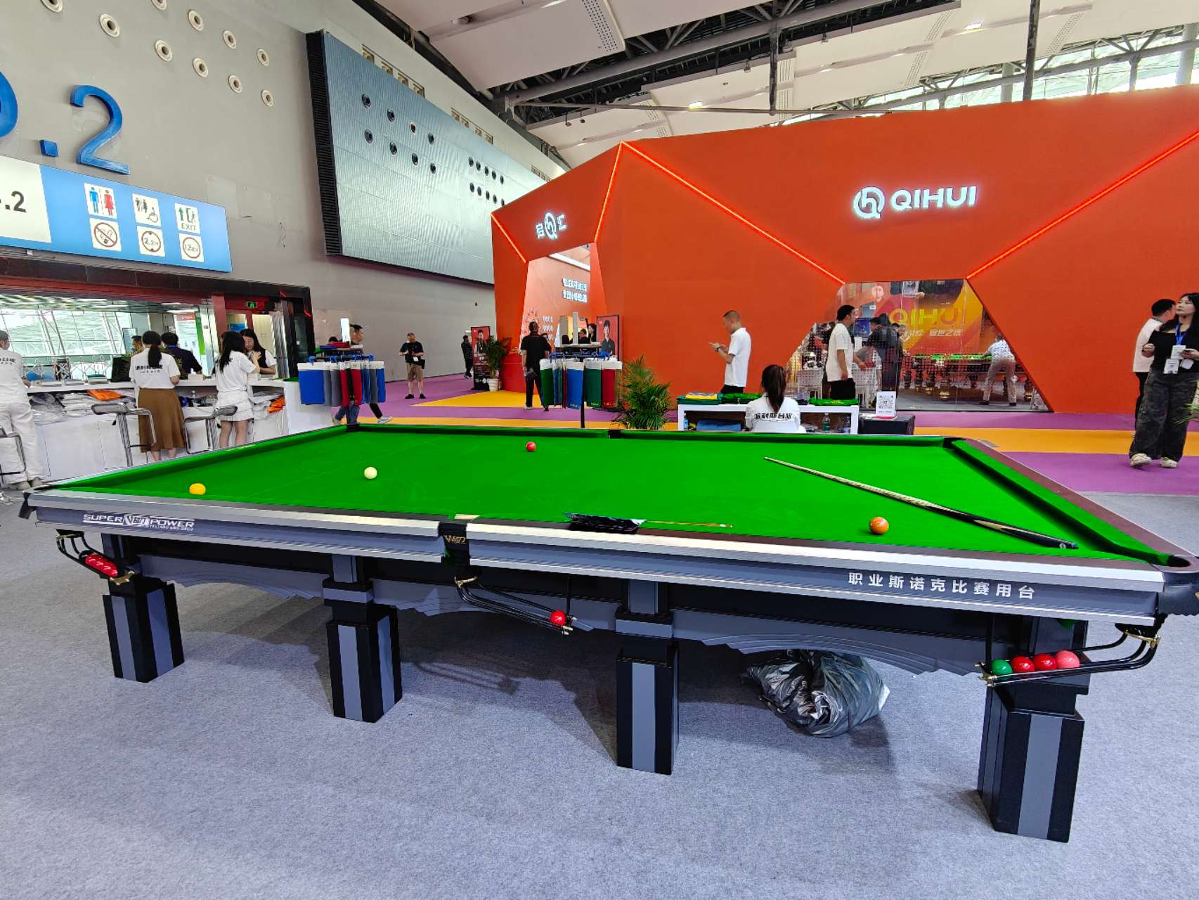Warrior Snooker 12FT table front view with pockets and cloth