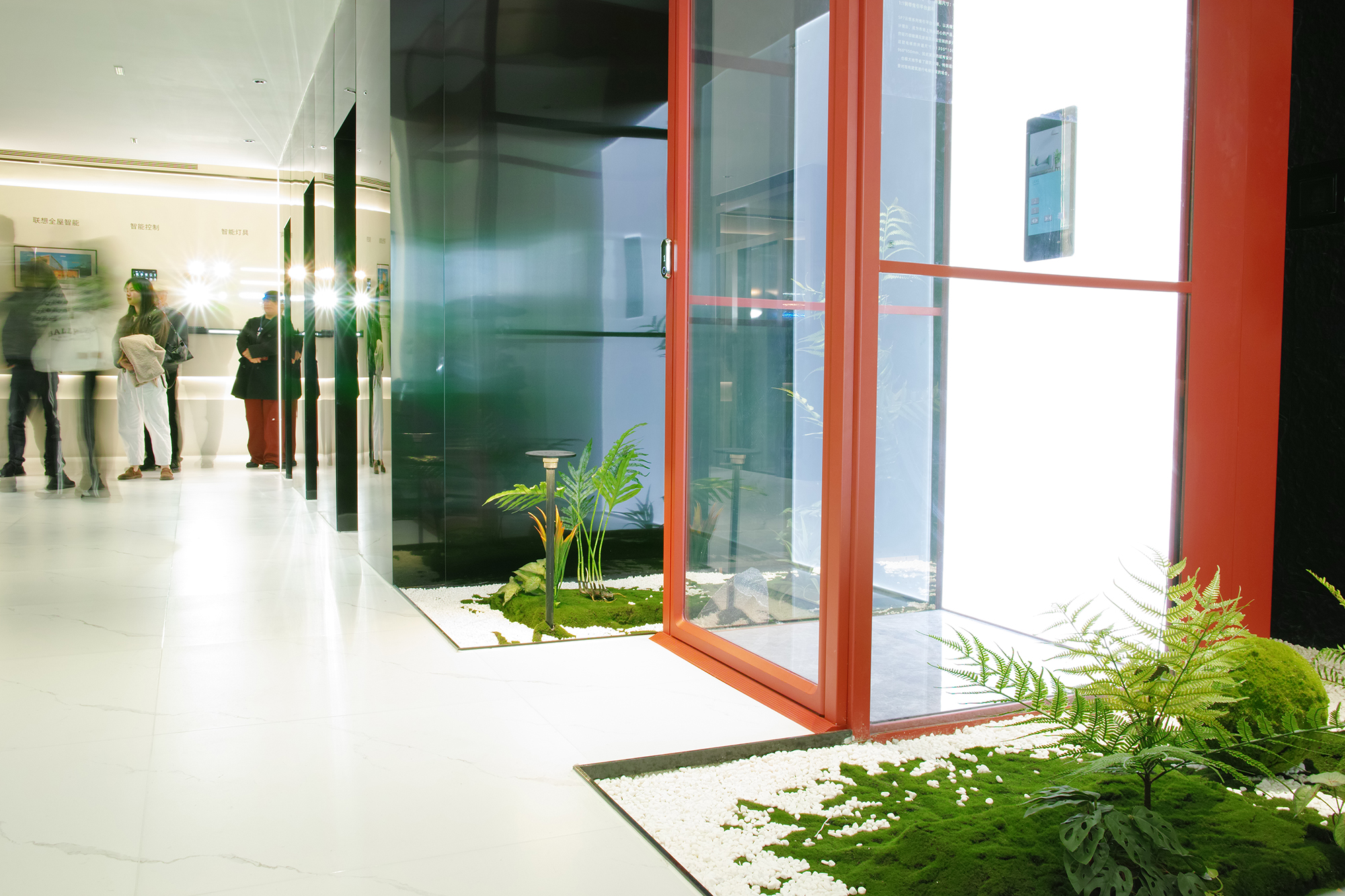 Elevator exhibition hall where configurations and finishes can be reviewed before specification