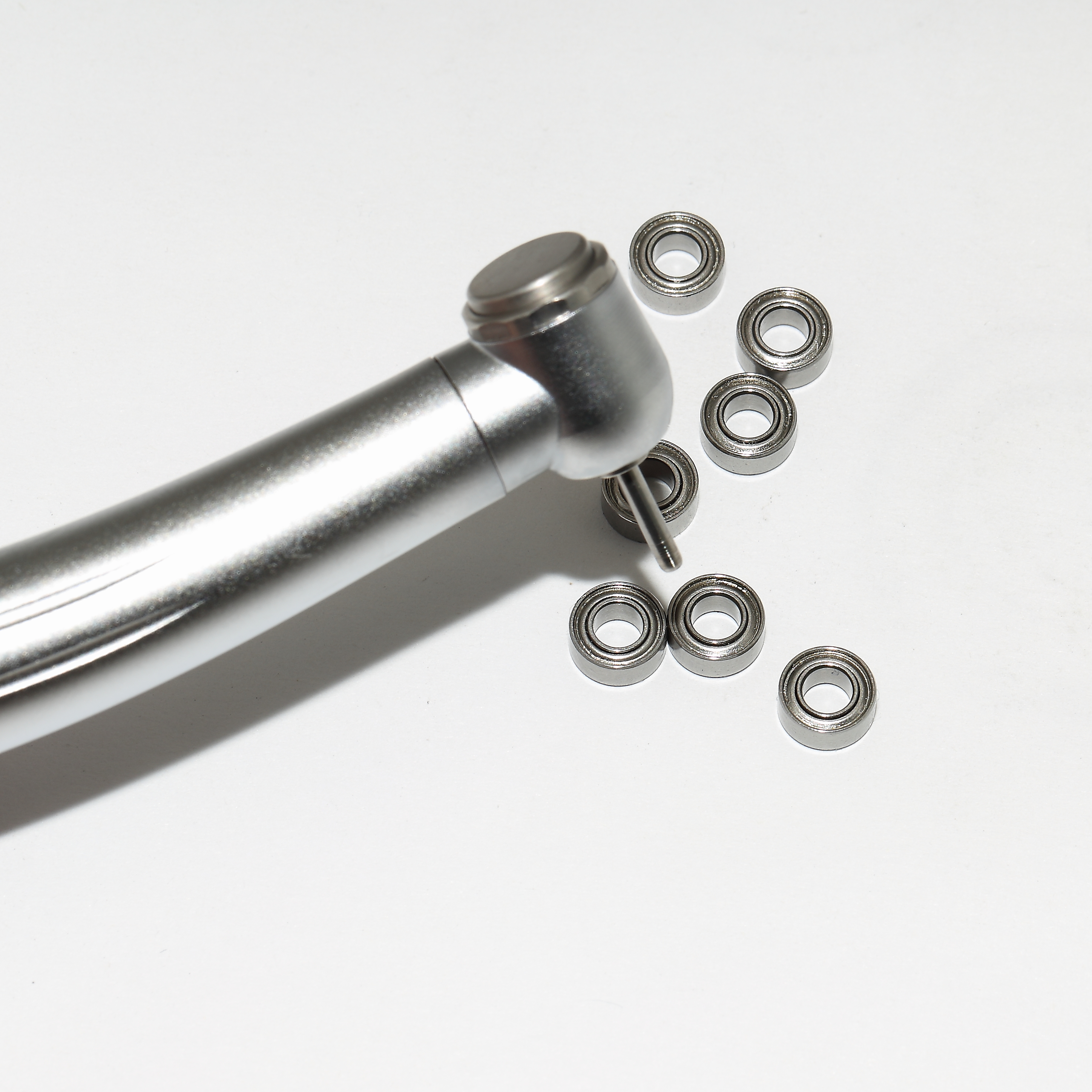 Miniature bearing SMR74TL for dental handpiece application