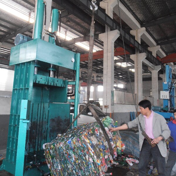 NK080T100 baler in production