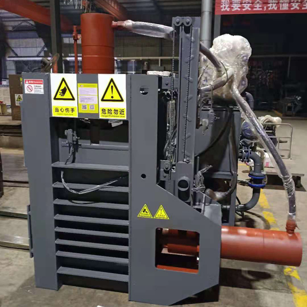High temperature bagging machine NKB220 in operation