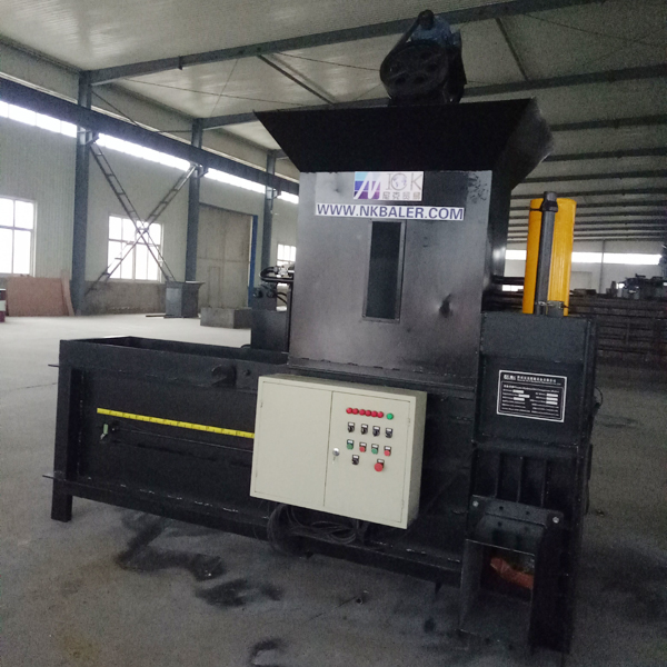 Press Bagging Machine NKB220 compression chamber