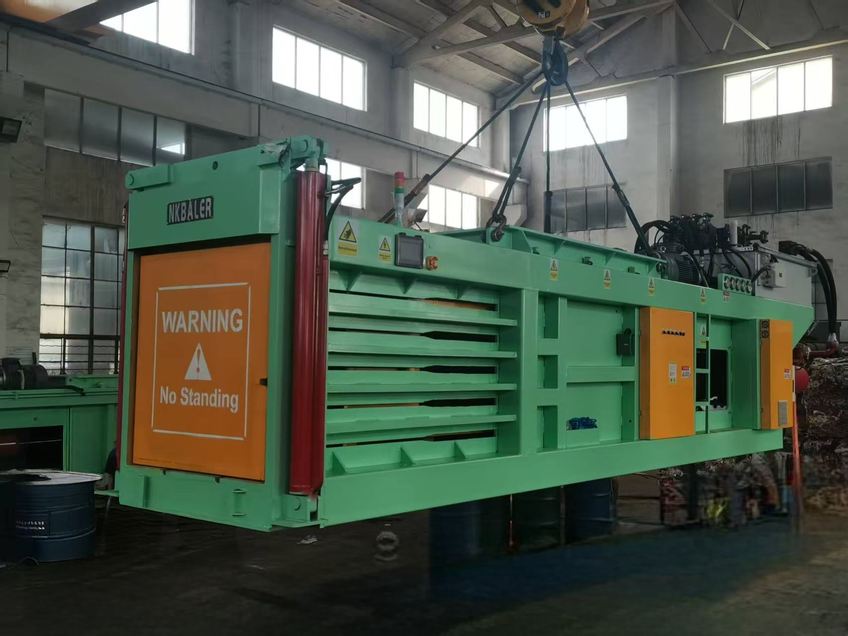 Horizontal semi-automatic hydraulic baler from NKBALER product line