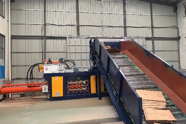 NKW125Q semi-automatic baler front