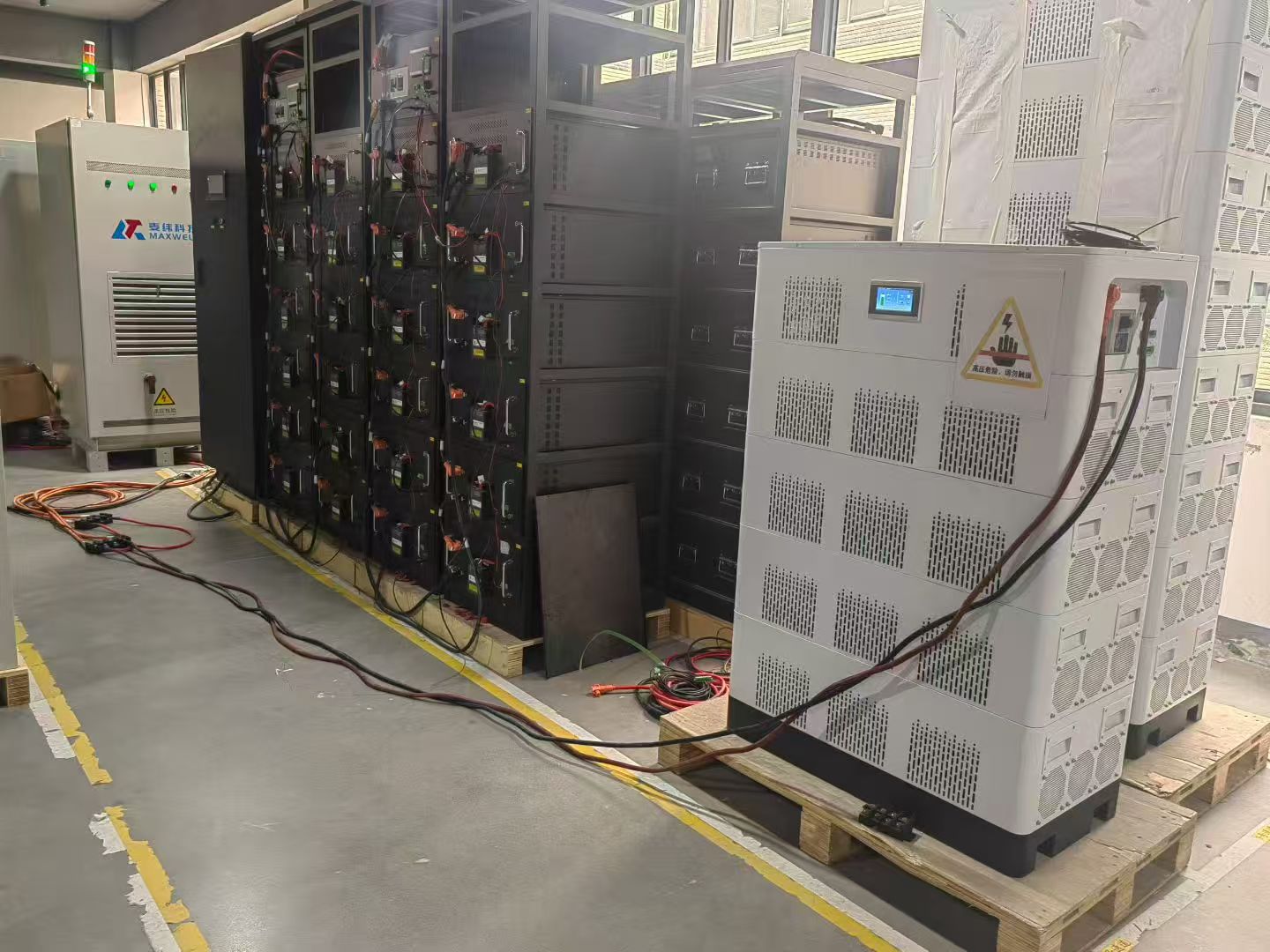 Inspection of lithium battery storage systems before shipment