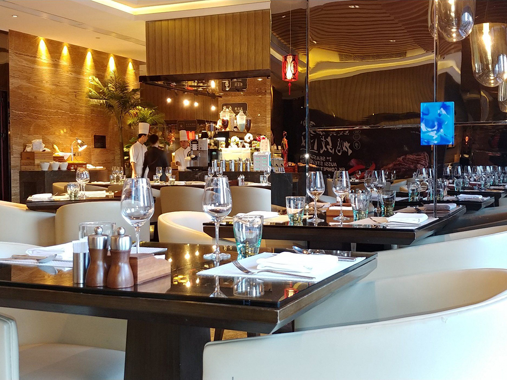 Premium Hotel Buffet Restaurant Dining Table & Chair Collection