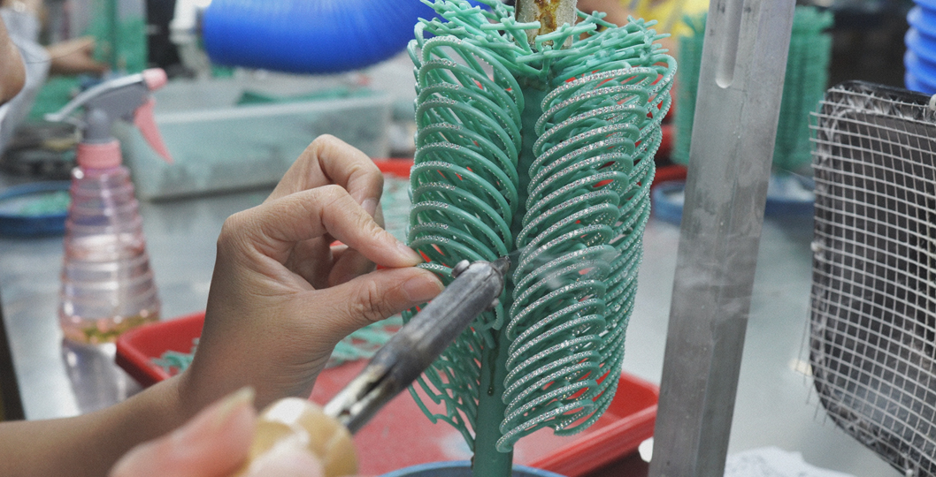 Wax tree mounting process