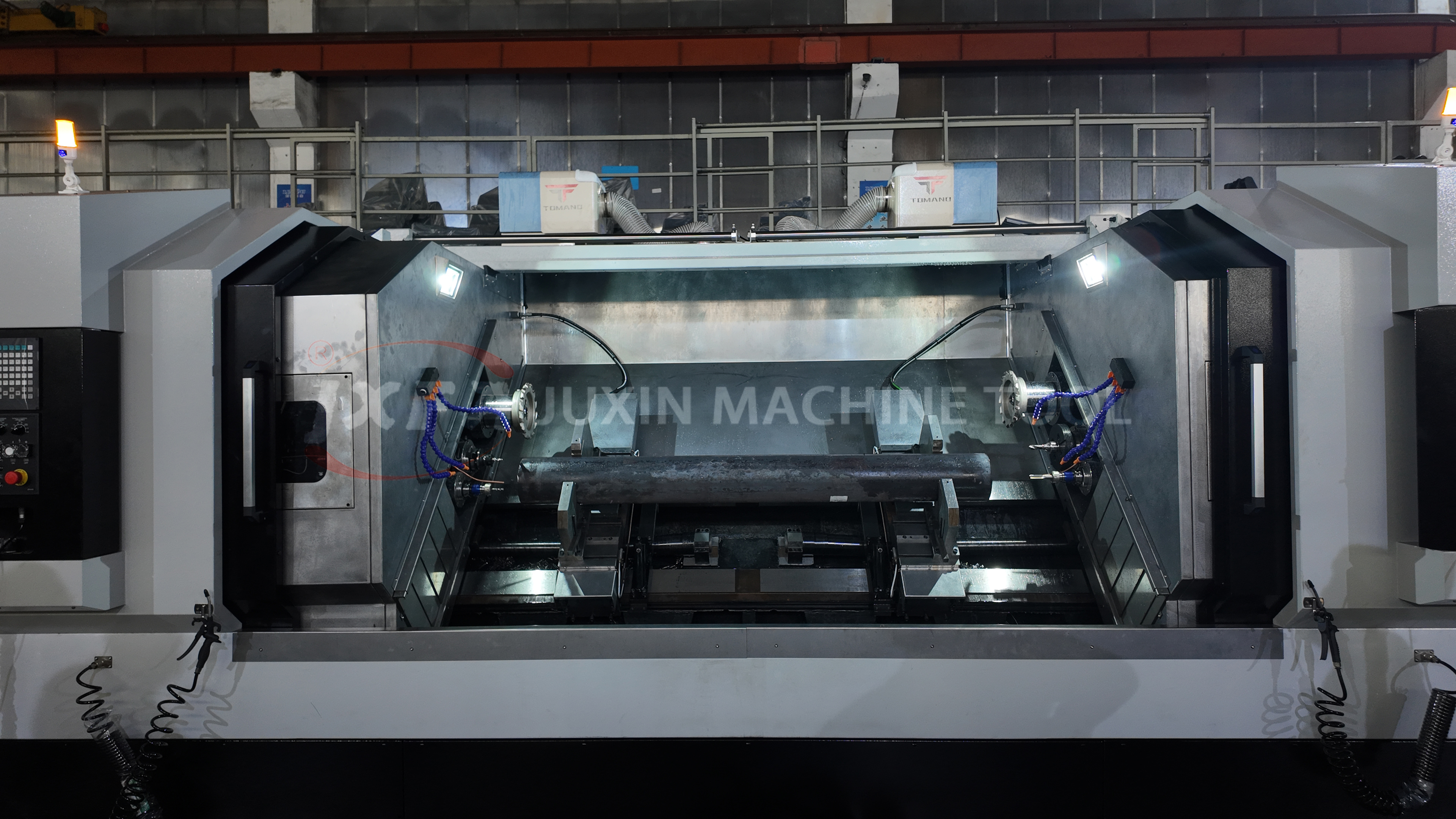 End facing and centering CNC lathe machine