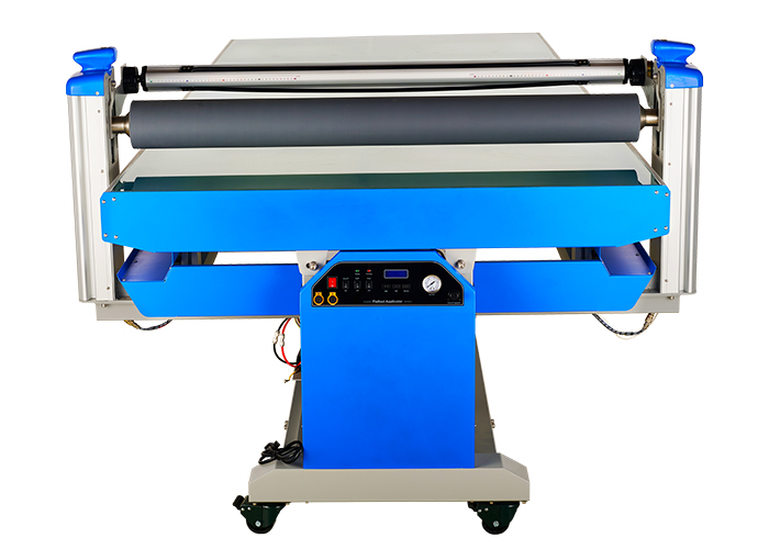 Wide-format finishing workflow: roll lamination and flatbed mounting Wide-format flatbed applicator and roll laminator finishing workflow in a print shop