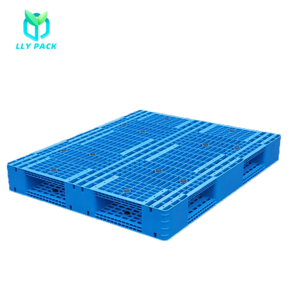 Plastic pallet 
