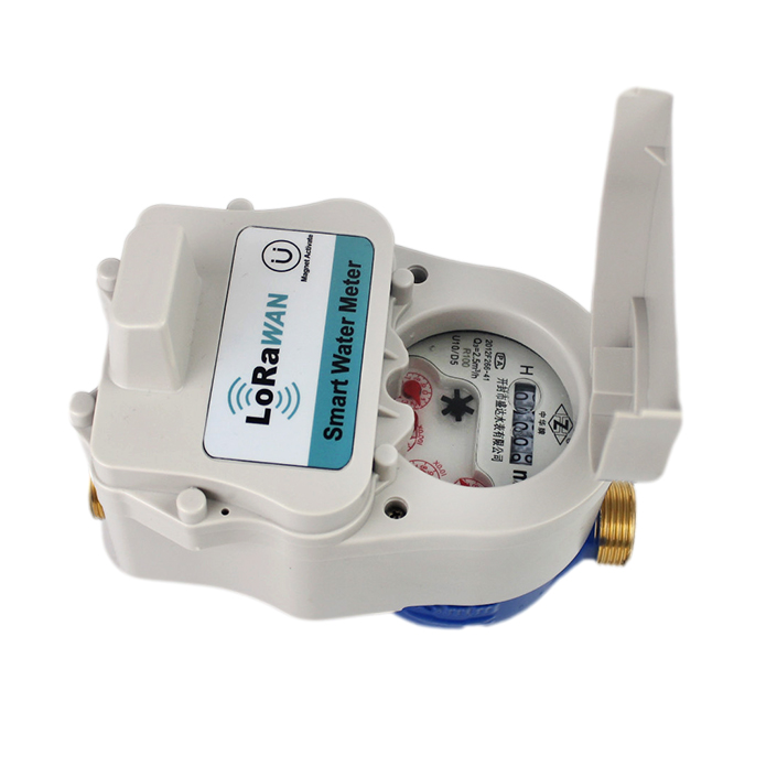 Wireless remote reading water meter with LoRaWAN communication for AMR and AMI systems