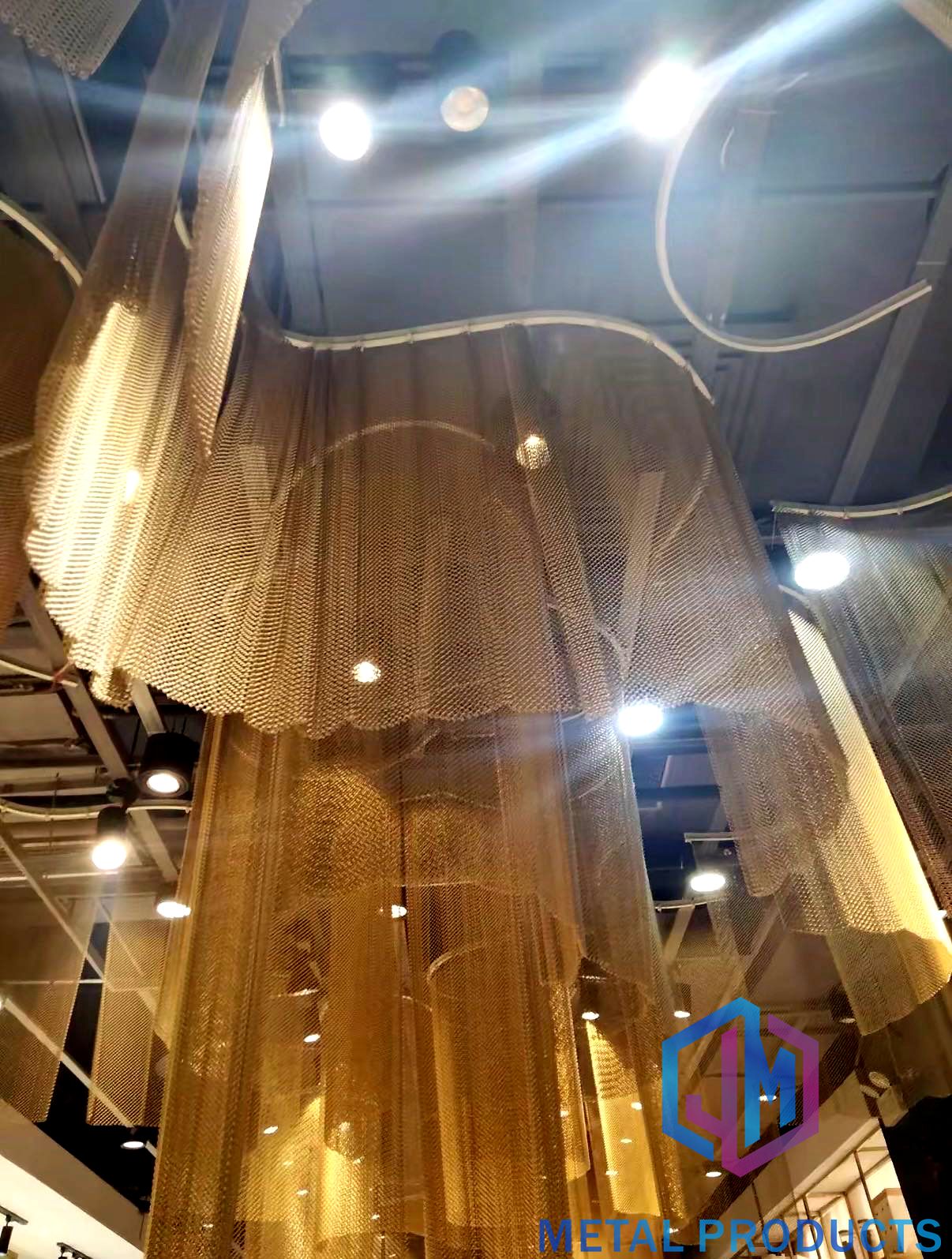 Custom ceiling metal mesh curtain installation in China