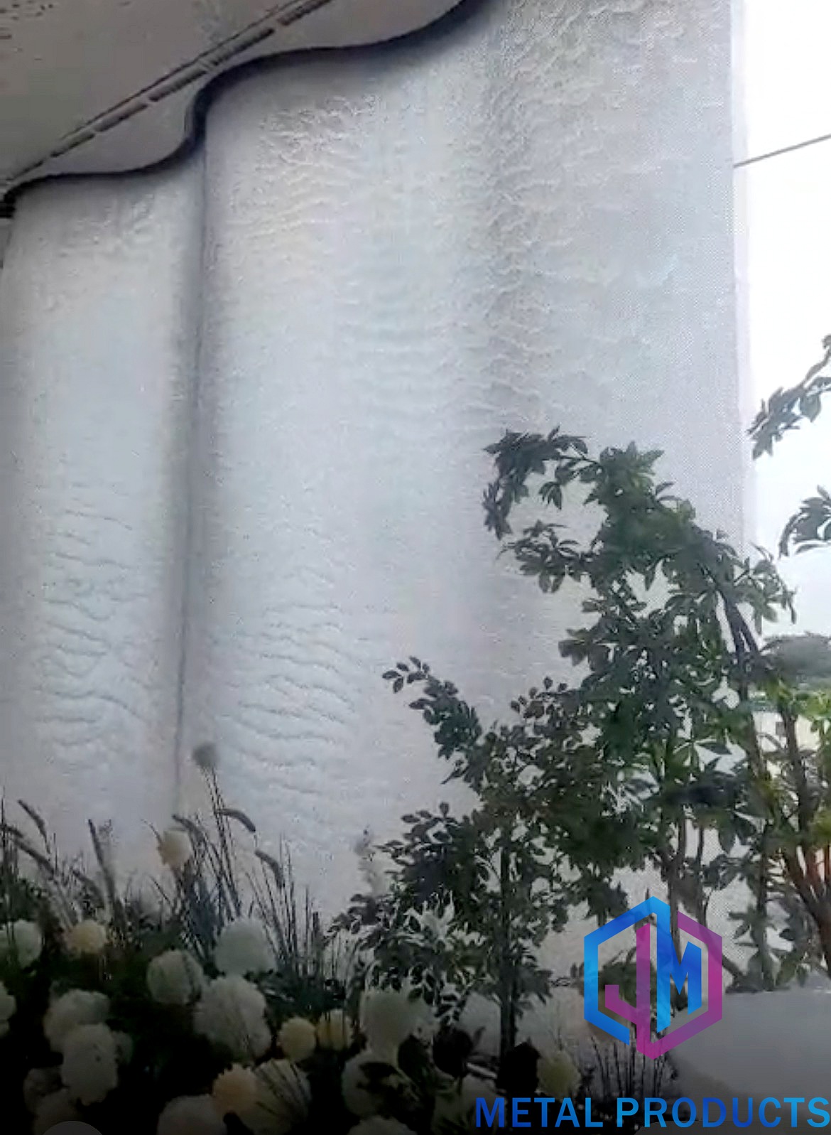 Stainless-Steel-Mesh-Water-Curtain-Feature