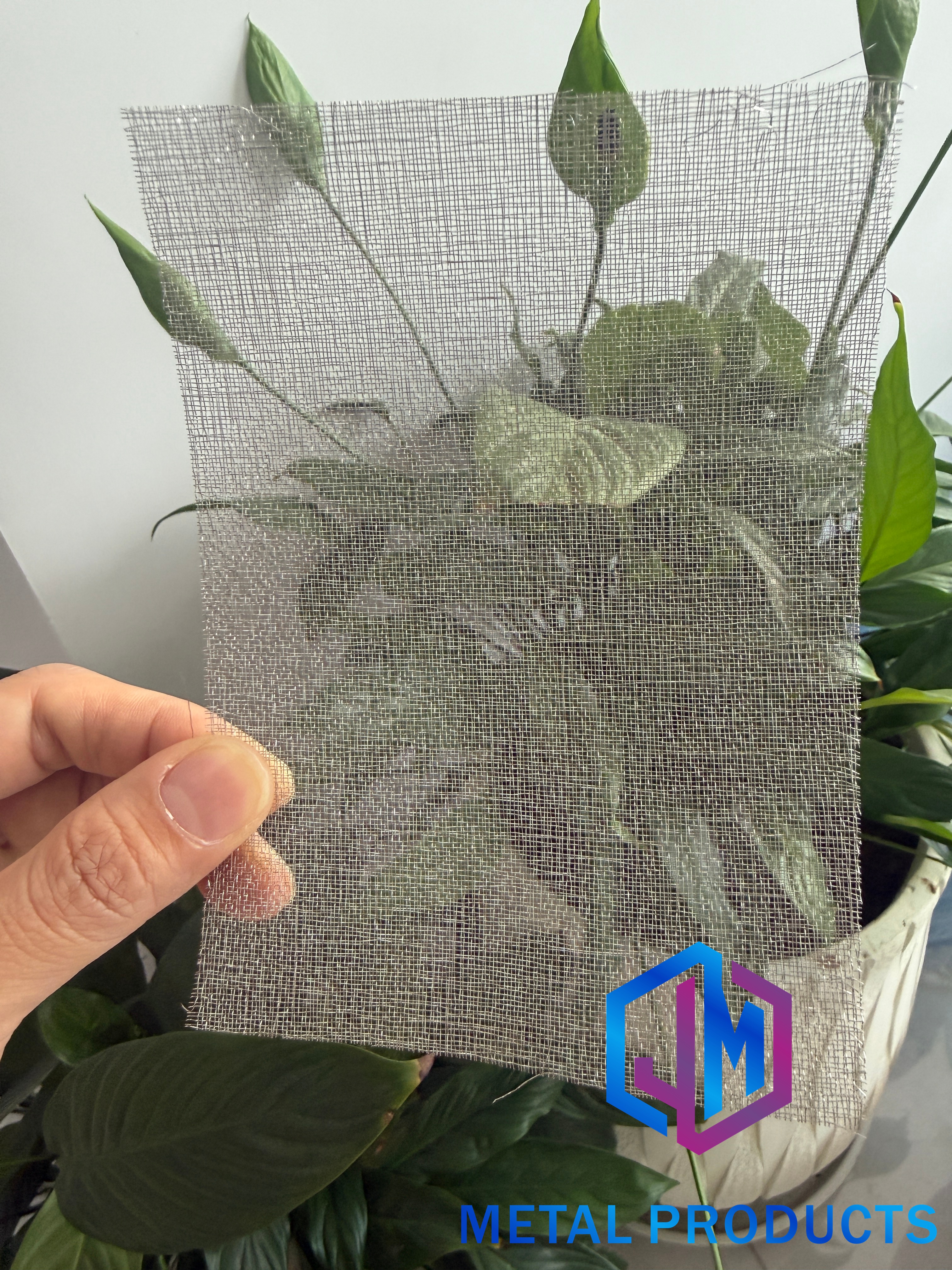 Fine-Stainless-Steel-Wire-Mesh-Decoration