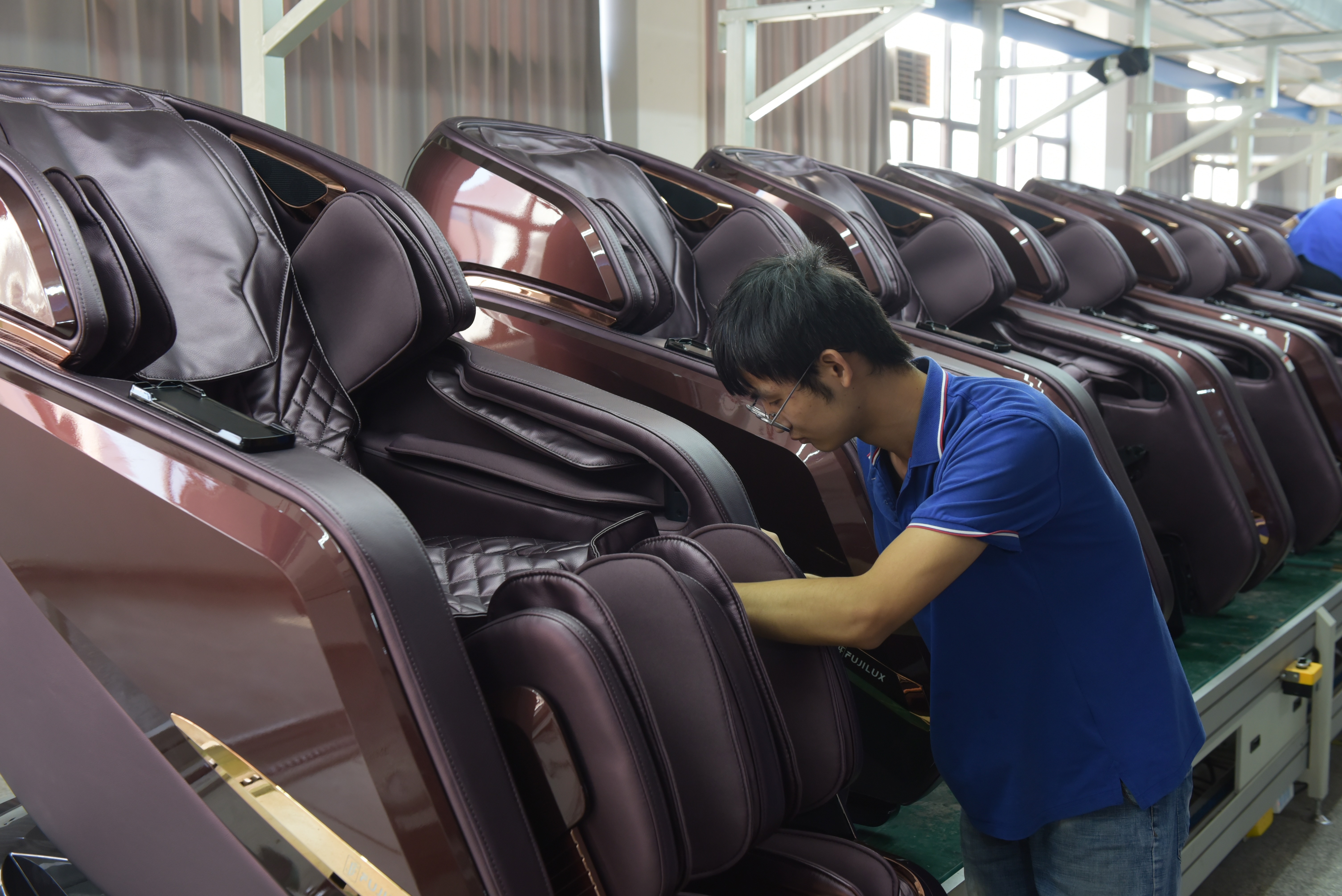 Production workshop inside a 4D massage chair factory