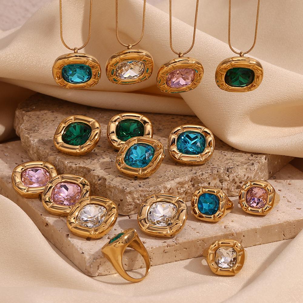 18K Gold Plated Ring, Deluxe Jewelry Ring, Stainless Steel Ring, Luxury Fashion Ring, ZMJR016