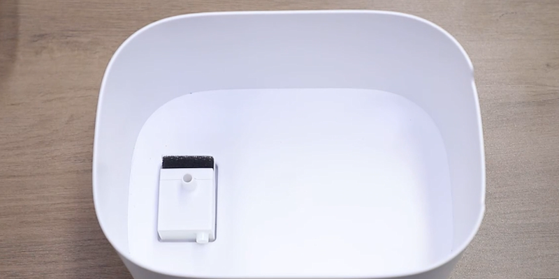 Assembling the pump with foam filter