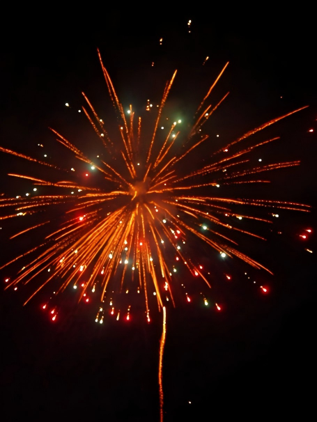 36 shots / Power Salvo Artillery Firework