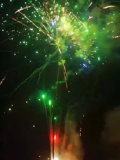 60shots / Ascendant Fulfilment & Prosperity Display Fireworks Collection