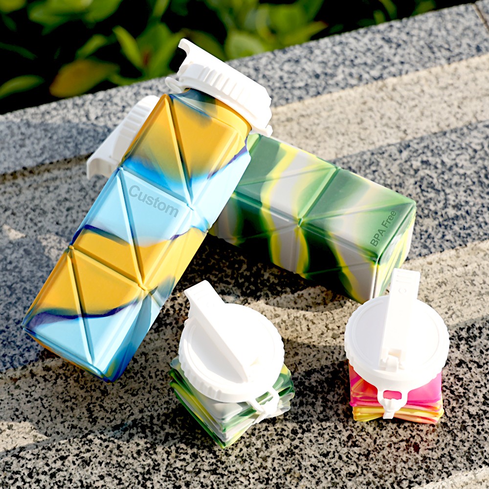 Silicone foldable bottle with mixed color