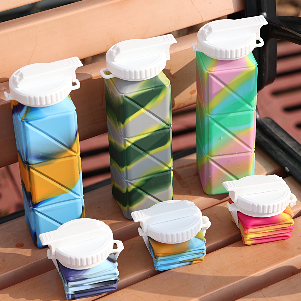 Silicone foldable bottle with mixed color