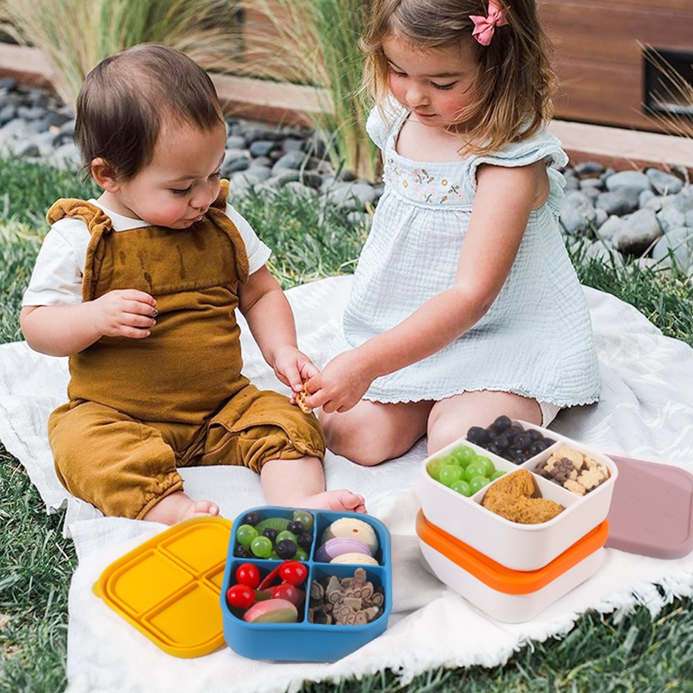 800ml Silicone Square Bento Box with 4 Compartments