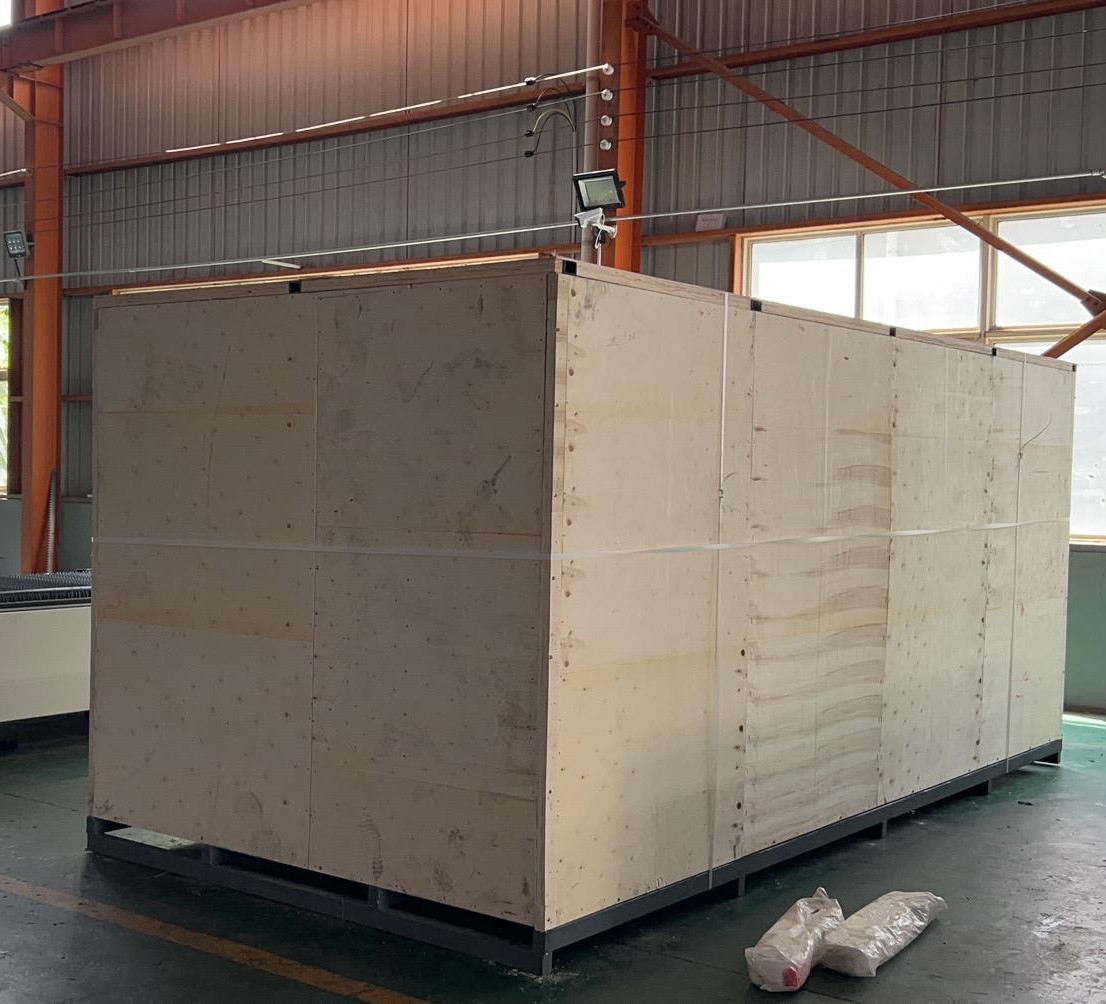 Full Covered Fiber Laser Cutting Machine
