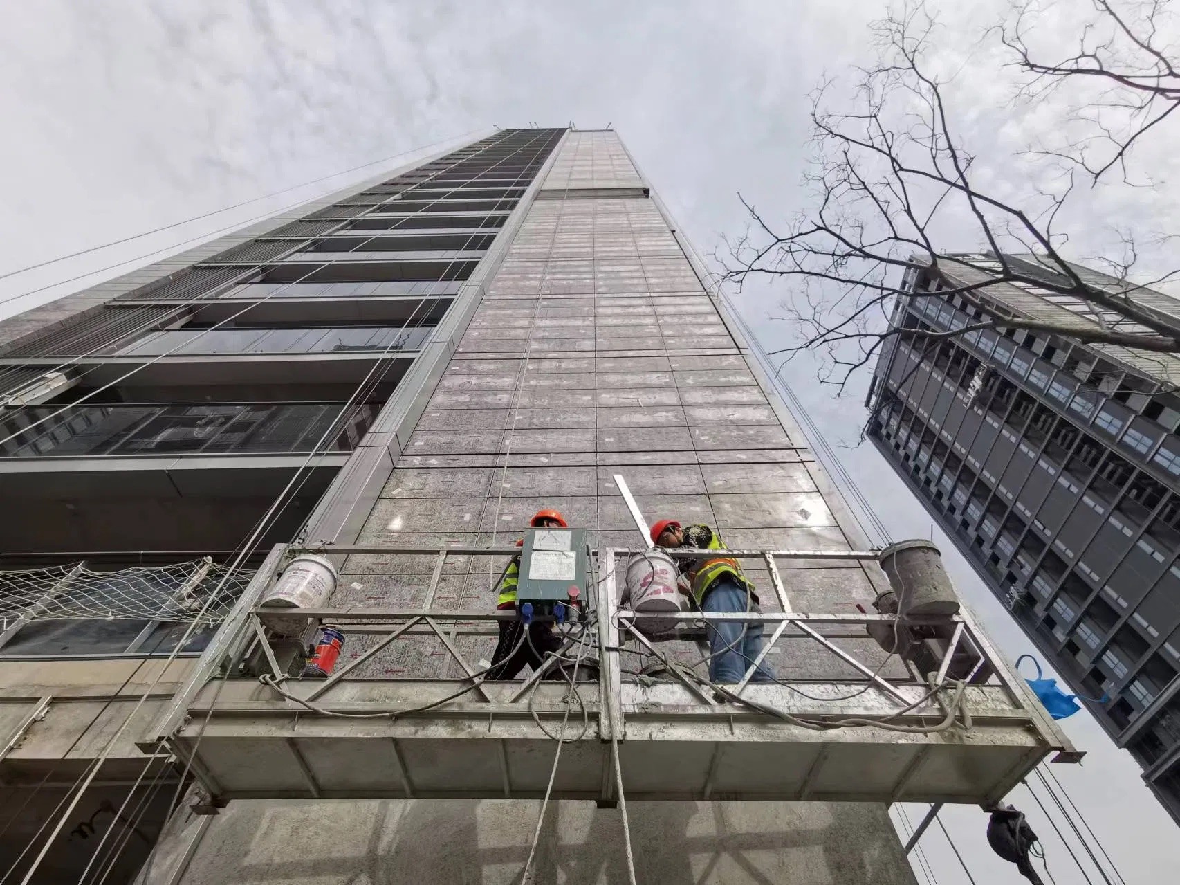 premium insulated aluminum panels, aluminum cladding panels, building exterior panels, architectural aluminum panels, energy-efficient wall panels