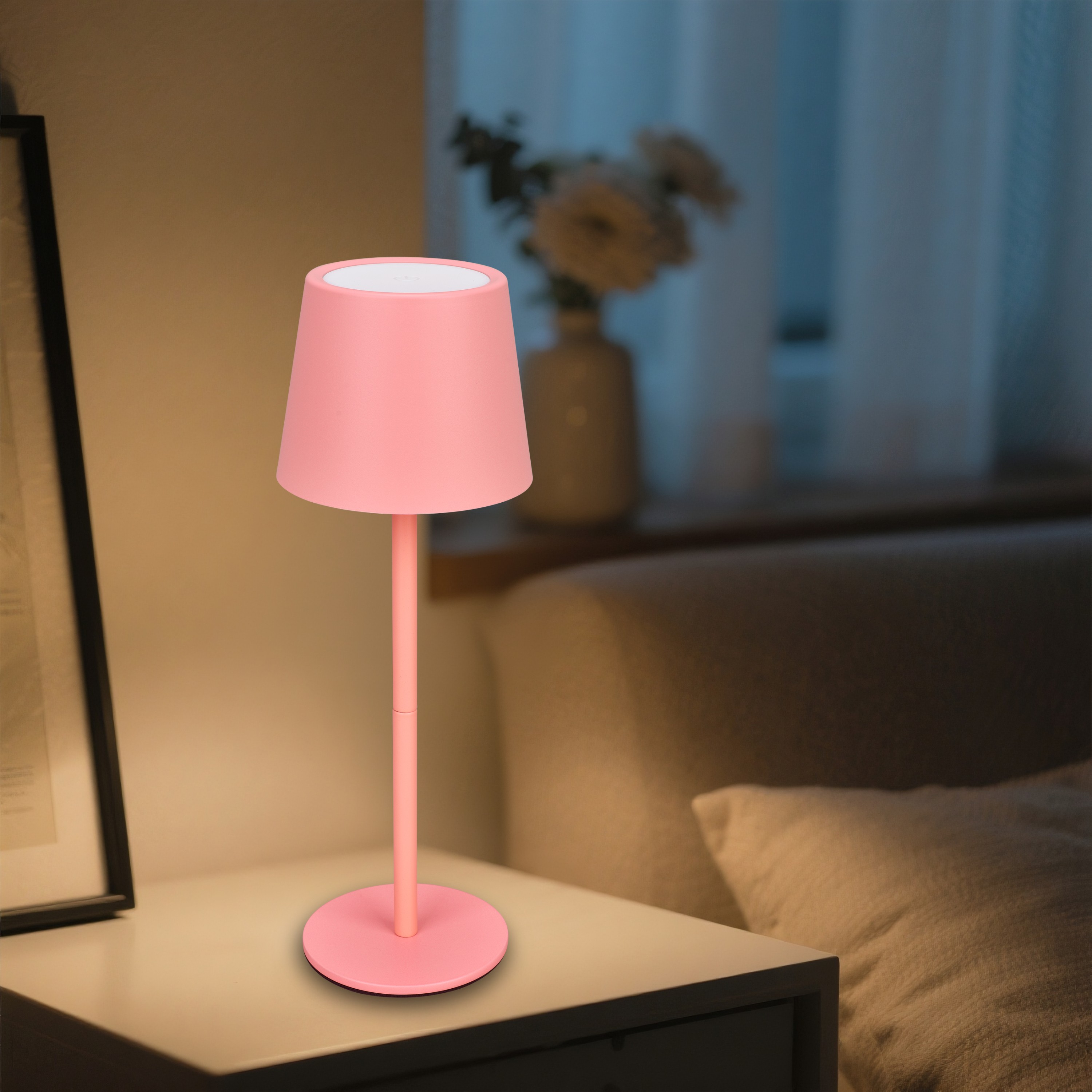 #slider-caption-0 Pink