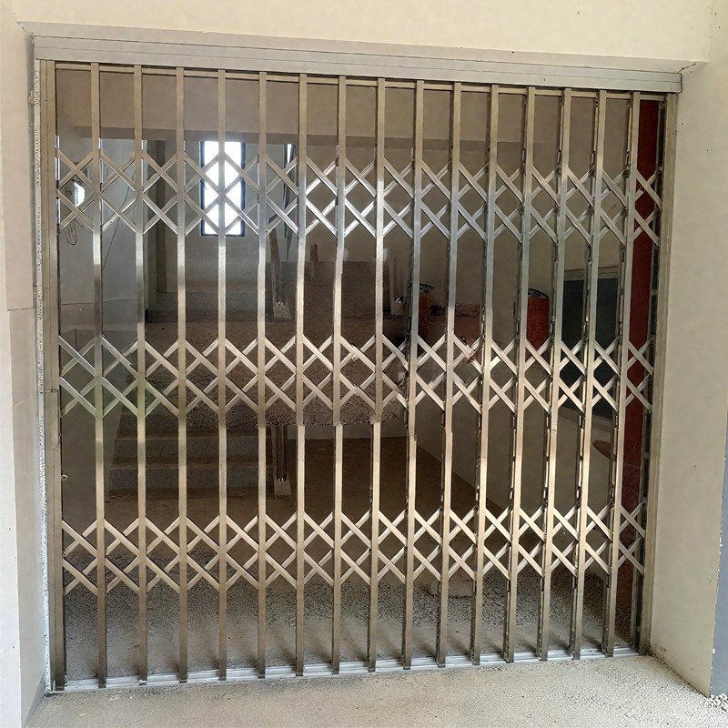 Modern Style Steel Retractable Hand Pull Security Grill Gate