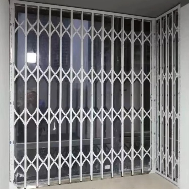 Modern Style Steel Retractable Hand Pull Security Grill Gate