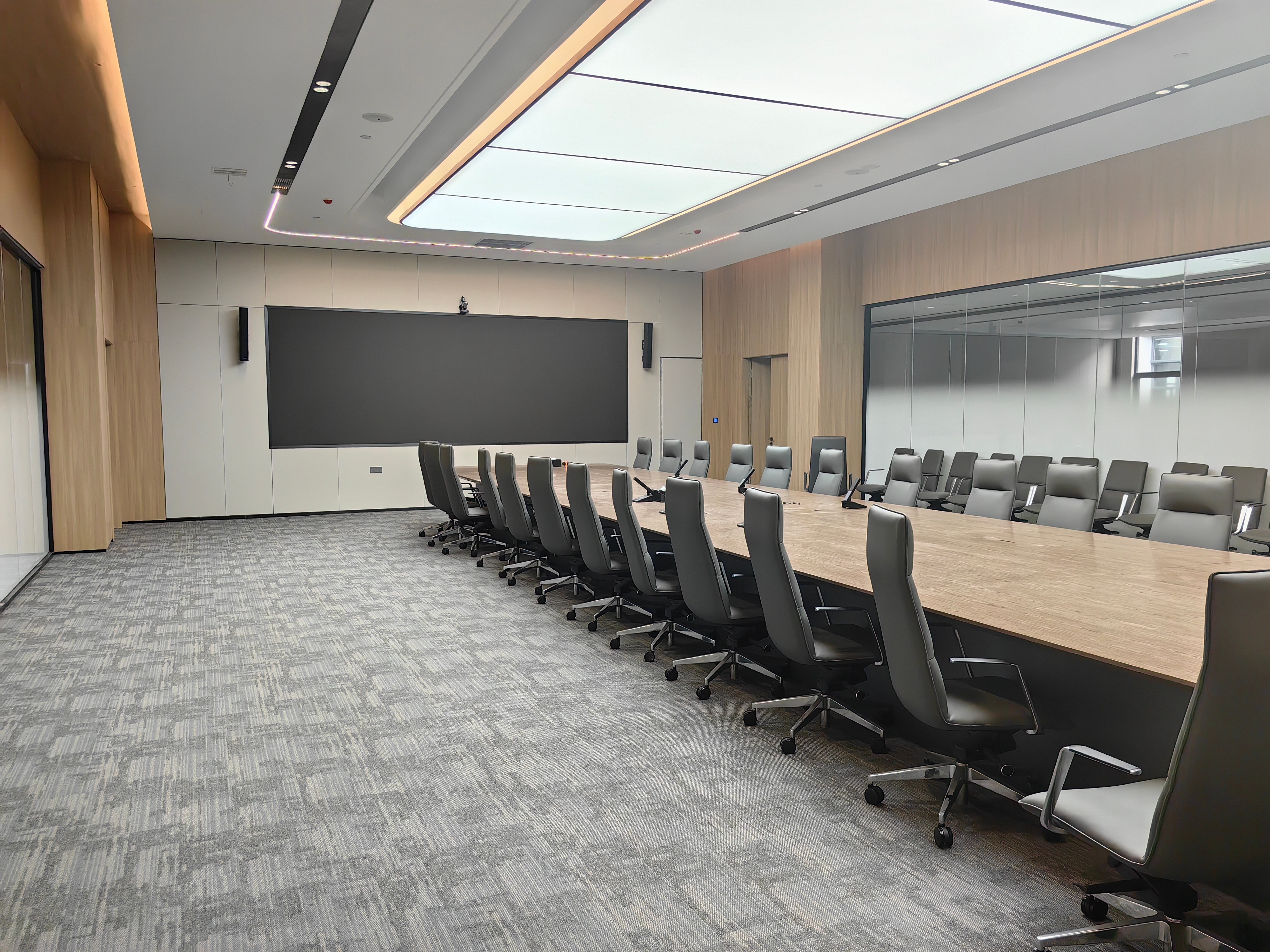 Robotphoenix Office Meeting Room