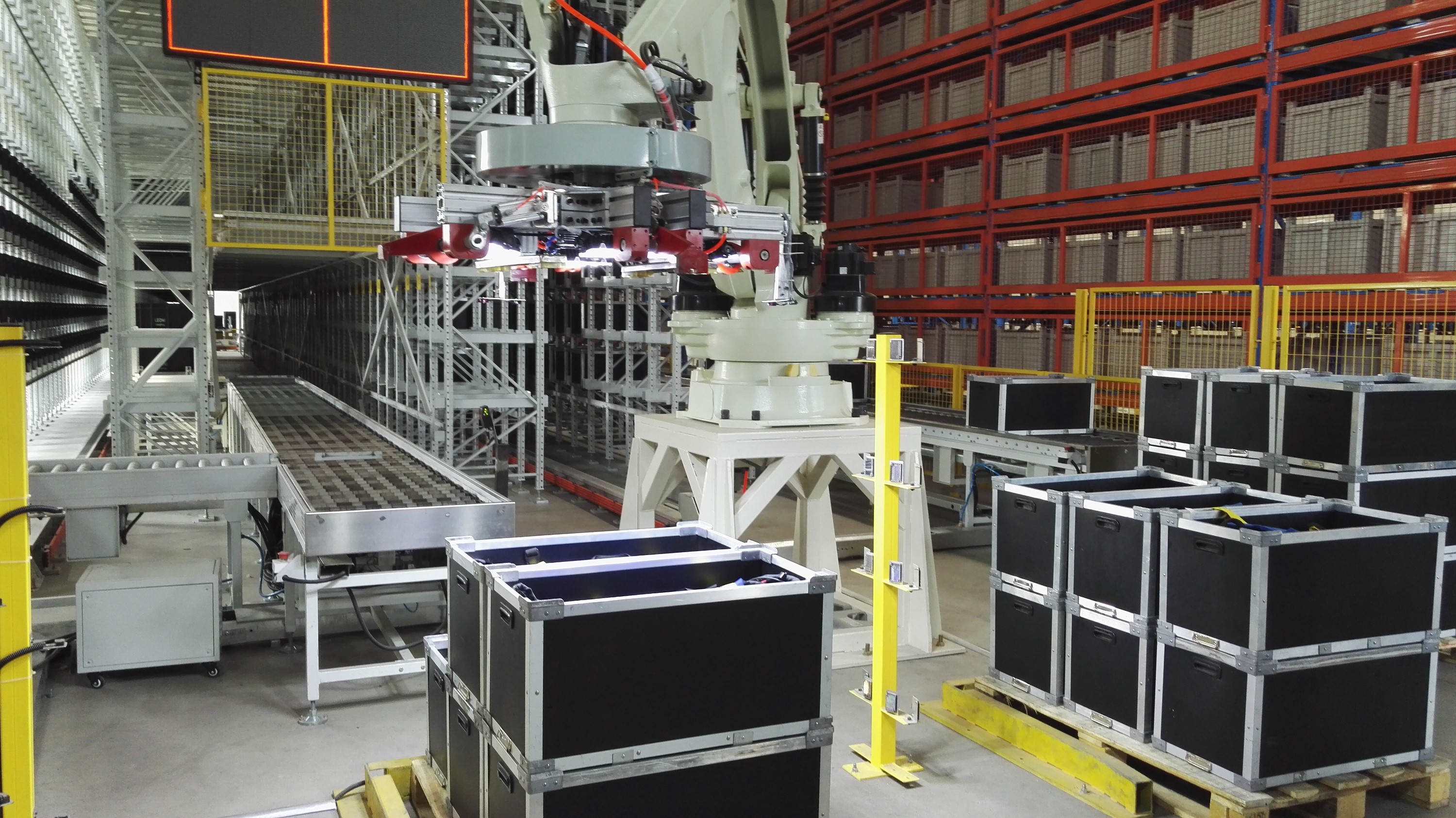 Project 003 &ndash; 3 Stacker Cranes (2 Active, 1 Spare)	