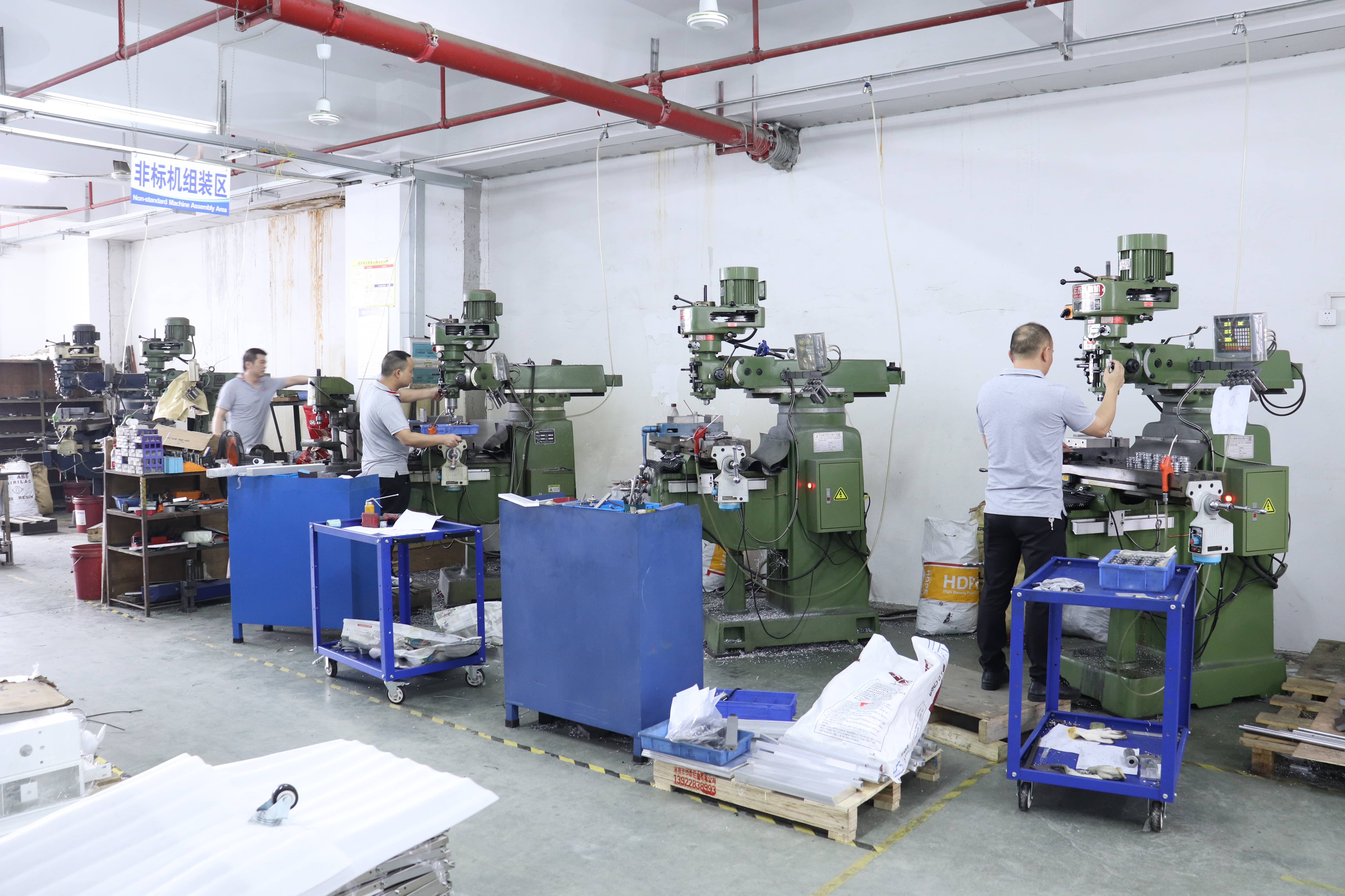 Precision milling machining center at Shuangcheng factory